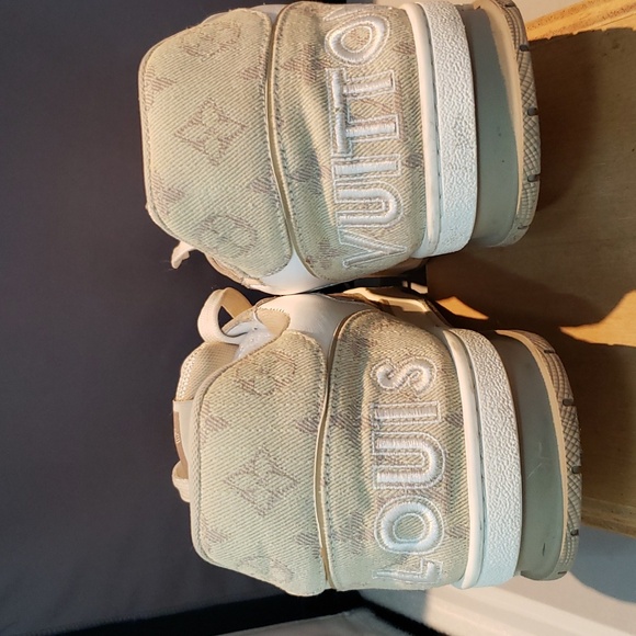 LOUIS VUITTON MEN'S SNEAKERS - Picture 3 of 8